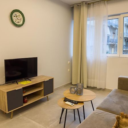 Contemporary & Spacious Renovated Apartment, Dt Syntagma, /Touristic Area Athene Buitenkant foto
