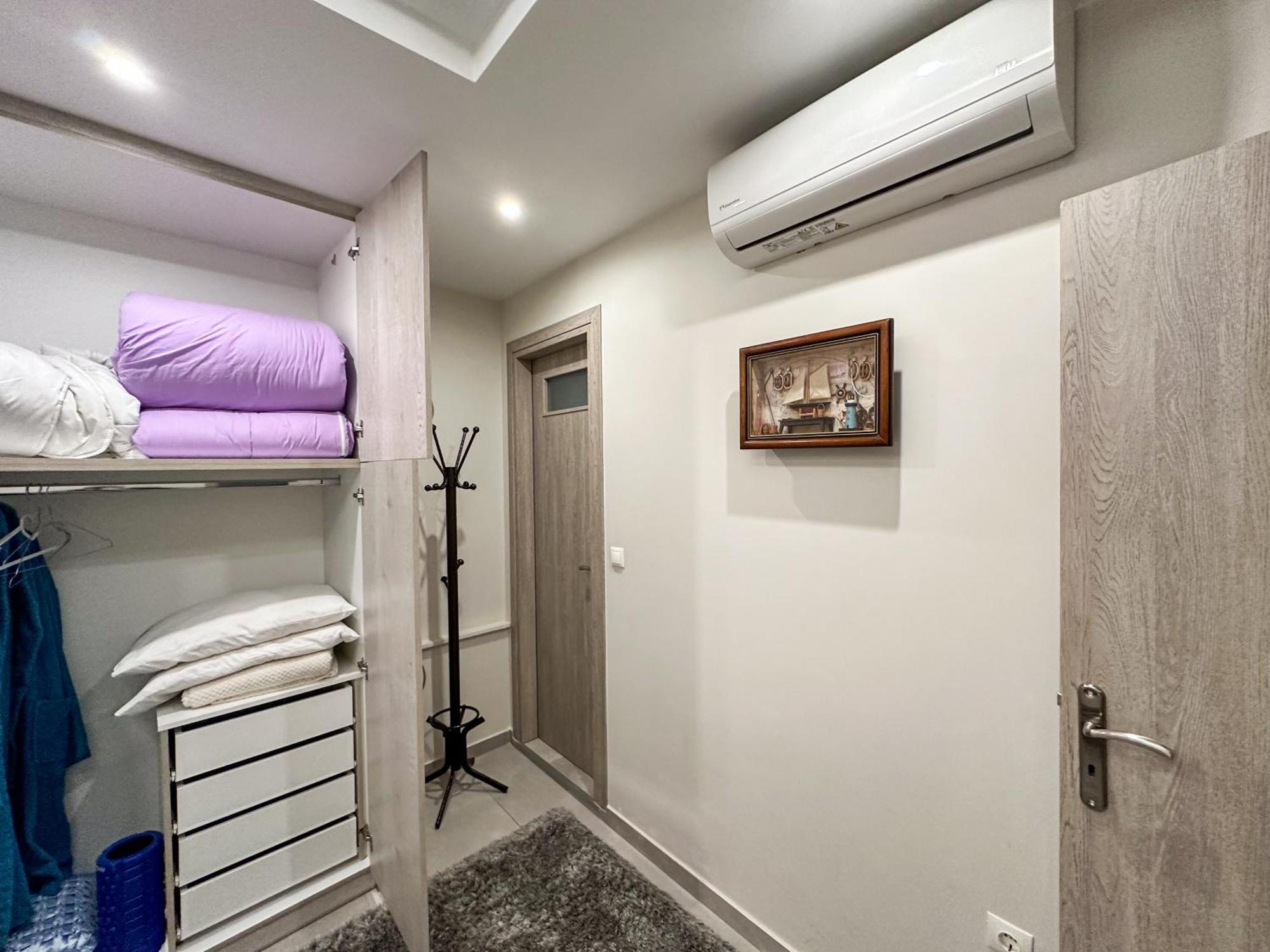 Contemporary & Spacious Renovated Apartment, Dt Syntagma, /Touristic Area Athene Buitenkant foto